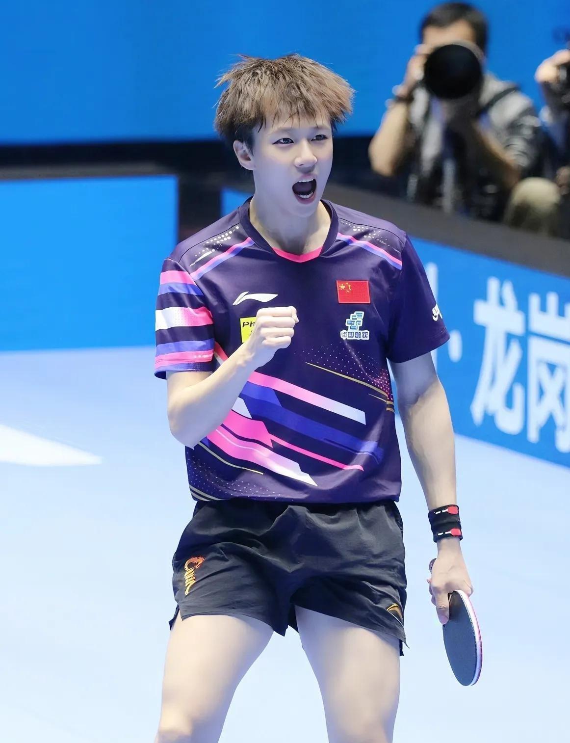 爱游戏官网-法国队翻盘英格兰队，林高远扛起全队